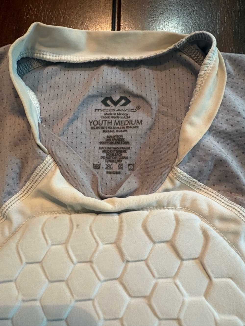 McDavid Youth Padded Baseball Football Lacrosse Compression Top Youth M - Picture 2 of 3
